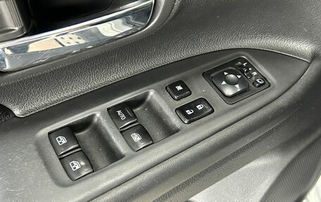 Mitsubishi Outlander III рестайлинг 3, 2016 год, 1 499 000 рублей, 22 фотография