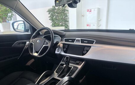 Geely Atlas I, 2018 год, 1 550 000 рублей, 10 фотография