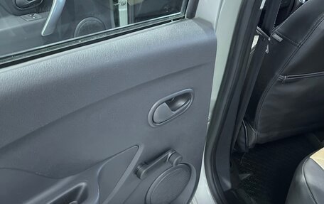 Renault Sandero II рестайлинг, 2017 год, 1 048 000 рублей, 17 фотография