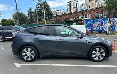 Tesla Model Y I, 2021 год, 4 000 000 рублей, 5 фотография