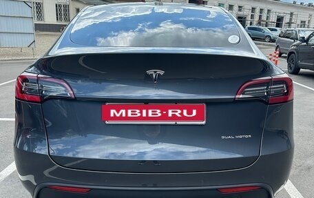 Tesla Model Y I, 2021 год, 4 000 000 рублей, 6 фотография