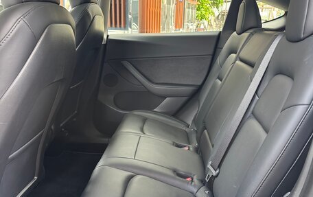 Tesla Model Y I, 2021 год, 4 000 000 рублей, 30 фотография