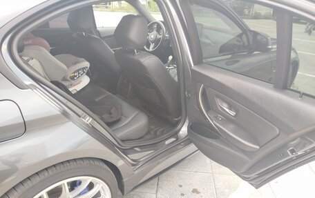 BMW 3 серия, 2012 год, 2 300 000 рублей, 26 фотография
