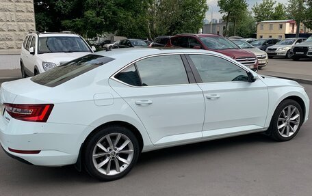 Skoda Superb III рестайлинг, 2016 год, 1 660 000 рублей, 3 фотография