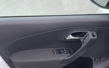 Volkswagen Polo VI (EU Market), 2016 год, 990 000 рублей, 11 фотография