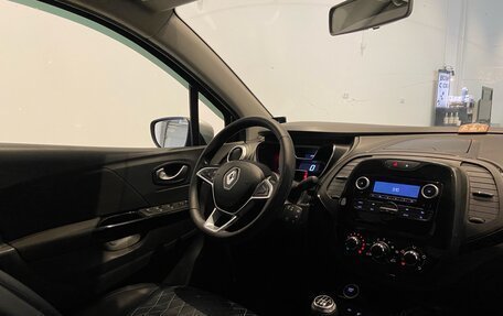 Renault Kaptur I рестайлинг, 2020 год, 1 400 000 рублей, 26 фотография