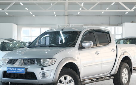 Mitsubishi L200 IV рестайлинг, 2013 год, 1 239 000 рублей, 4 фотография