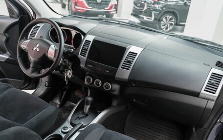 Mitsubishi Outlander III рестайлинг 3, 2008 год, 949 000 рублей, 12 фотография