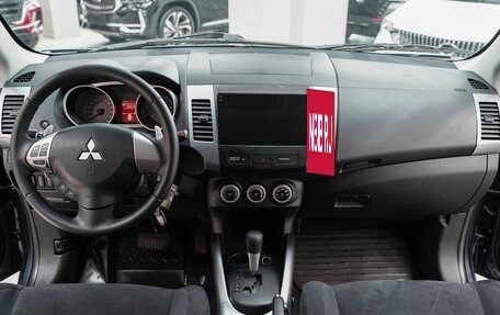 Mitsubishi Outlander III рестайлинг 3, 2008 год, 949 000 рублей, 10 фотография