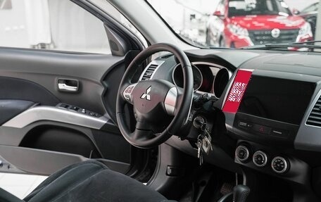 Mitsubishi Outlander III рестайлинг 3, 2008 год, 949 000 рублей, 13 фотография
