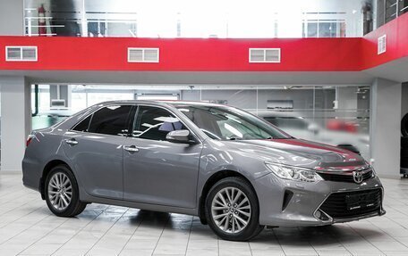 Toyota Camry, 2016 год, 1 849 000 рублей, 3 фотография