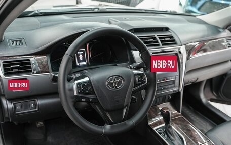 Toyota Camry, 2016 год, 1 849 000 рублей, 10 фотография