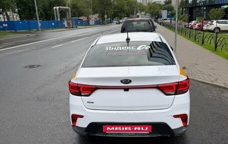 KIA Rio IV, 2019 год, 1 300 000 рублей, 4 фотография