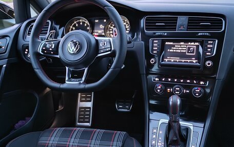 Volkswagen Golf GTI VII, 2013 год, 1 750 000 рублей, 17 фотография