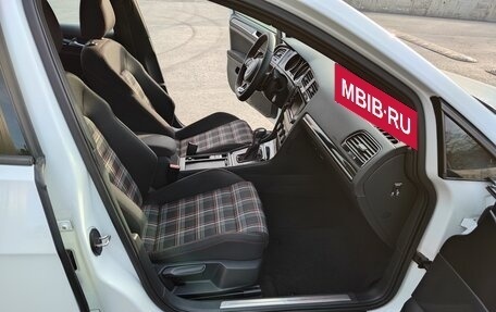 Volkswagen Golf GTI VII, 2013 год, 1 750 000 рублей, 14 фотография