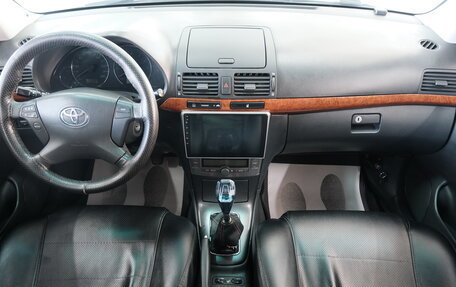Toyota Avensis III рестайлинг, 2006 год, 779 000 рублей, 17 фотография