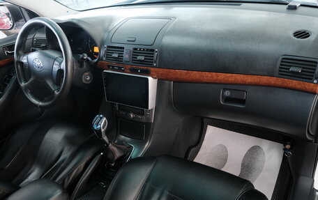 Toyota Avensis III рестайлинг, 2006 год, 779 000 рублей, 23 фотография