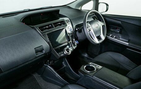 Toyota Prius Alpha I (ZVW40/41), 2017 год, 1 699 000 рублей, 10 фотография