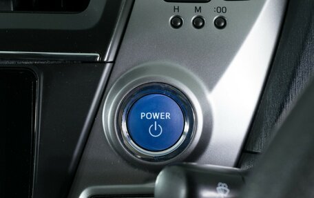 Toyota Prius Alpha I (ZVW40/41), 2017 год, 1 699 000 рублей, 15 фотография