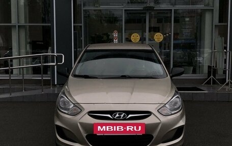 Hyundai Solaris II рестайлинг, 2011 год, 650 000 рублей, 2 фотография
