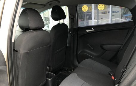 Hyundai Solaris II рестайлинг, 2011 год, 650 000 рублей, 11 фотография