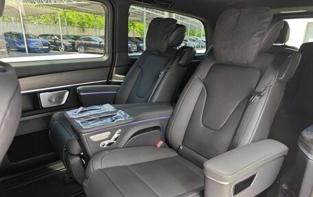 Mercedes-Benz V-Класс, 2025 год, 15 490 000 рублей, 33 фотография