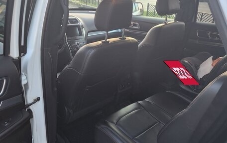 Ford Explorer VI, 2017 год, 2 450 000 рублей, 6 фотография