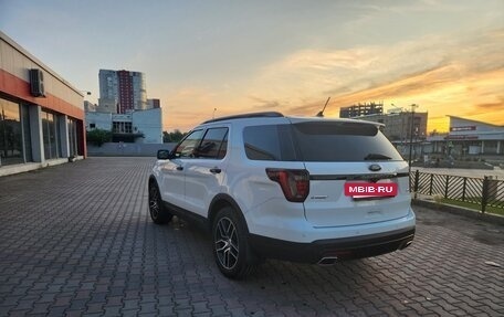 Ford Explorer VI, 2017 год, 2 450 000 рублей, 9 фотография