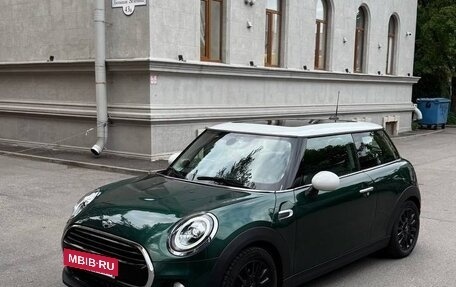 MINI Hatch, 2018 год, 2 070 000 рублей, 2 фотография
