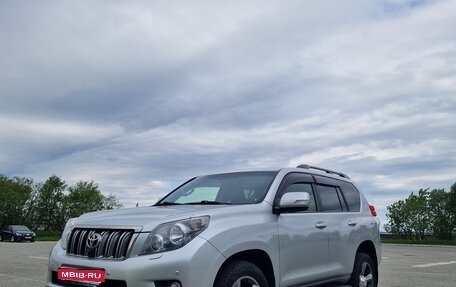 Toyota Land Cruiser Prado 150 рестайлинг 2, 2012 год, 3 100 000 рублей, 1 фотография