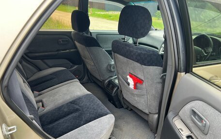 Toyota Harrier, 1998 год, 750 000 рублей, 8 фотография