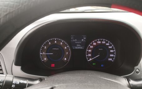 Hyundai Solaris II рестайлинг, 2011 год, 570 000 рублей, 6 фотография