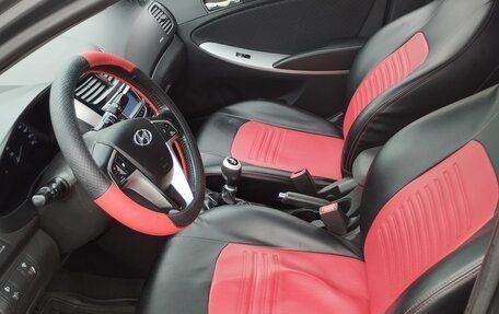 Hyundai Solaris II рестайлинг, 2011 год, 570 000 рублей, 13 фотография