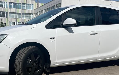 Opel Astra J, 2014 год, 1 000 000 рублей, 4 фотография