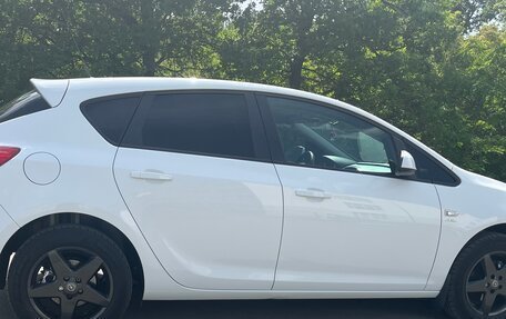 Opel Astra J, 2014 год, 1 000 000 рублей, 7 фотография