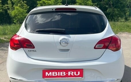 Opel Astra J, 2014 год, 1 000 000 рублей, 5 фотография