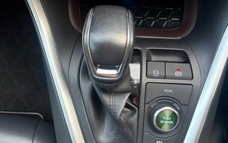 Toyota RAV4, 2019 год, 2 948 055 рублей, 6 фотография