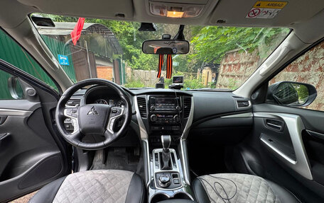 Mitsubishi Pajero Sport III рестайлинг, 2018 год, 2 850 000 рублей, 9 фотография