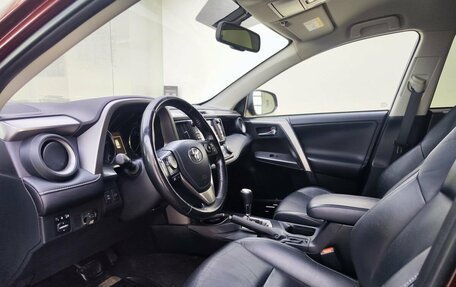 Toyota RAV4, 2017 год, 2 415 000 рублей, 20 фотография