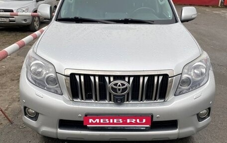 Toyota Land Cruiser Prado 150 рестайлинг 2, 2012 год, 3 100 000 рублей, 3 фотография