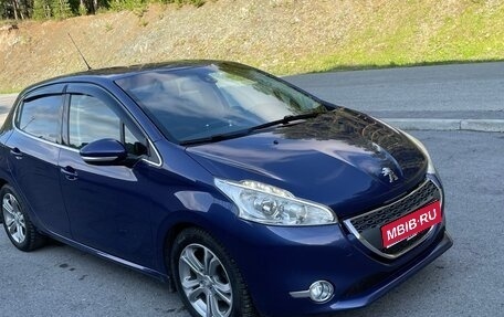 Peugeot 208 II, 2013 год, 1 фотография