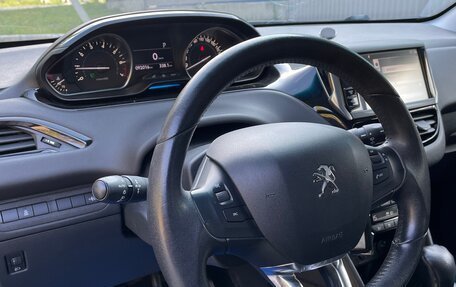 Peugeot 208 II, 2013 год, 12 фотография