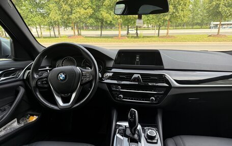 BMW 5 серия, 2019 год, 3 900 000 рублей, 8 фотография