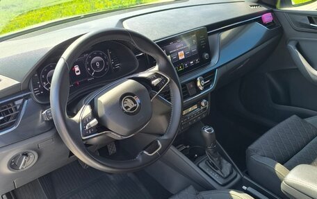 Skoda Rapid II, 2021 год, 1 700 000 рублей, 11 фотография