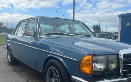 Mercedes-Benz W123, 1984 год, 2 300 000 рублей, 2 фотография