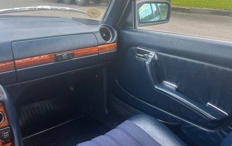 Mercedes-Benz W123, 1984 год, 2 300 000 рублей, 19 фотография