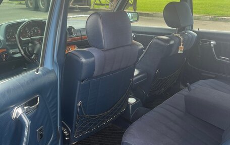 Mercedes-Benz W123, 1984 год, 2 300 000 рублей, 26 фотография