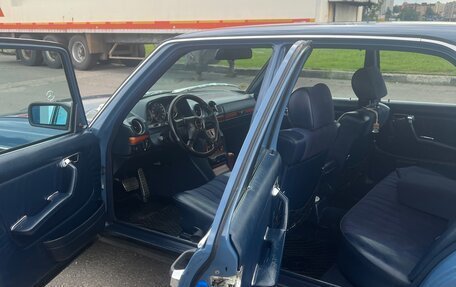 Mercedes-Benz W123, 1984 год, 2 300 000 рублей, 29 фотография