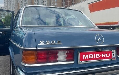 Mercedes-Benz W123, 1984 год, 2 300 000 рублей, 22 фотография