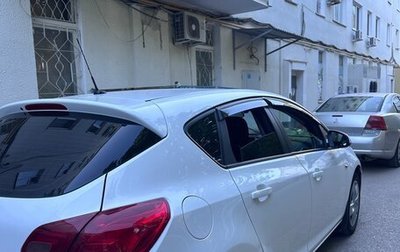 Opel Astra J, 2010 год, 815 000 рублей, 1 фотография